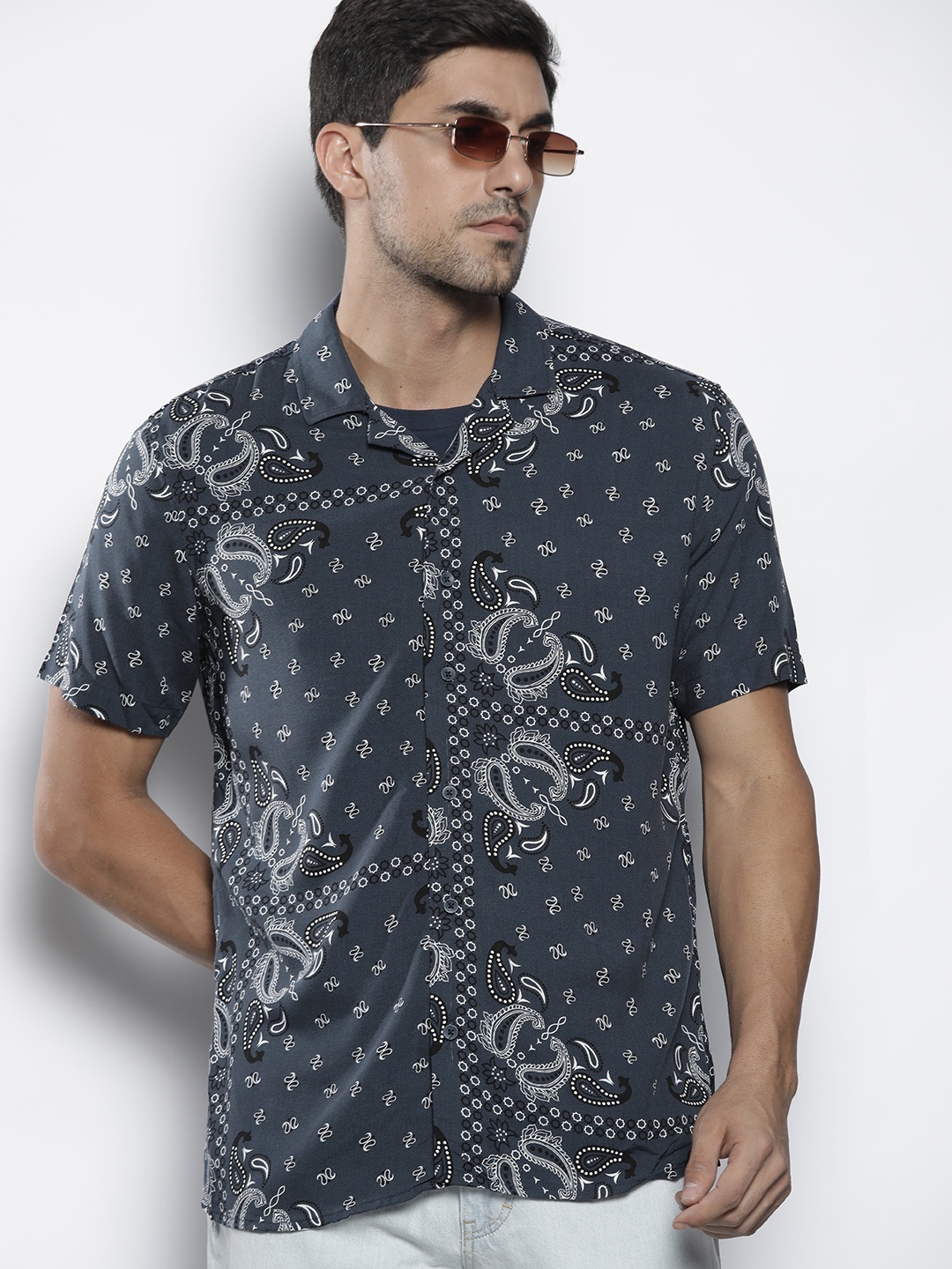

DeFacto Men Navy Blue Printed Casual Shirt