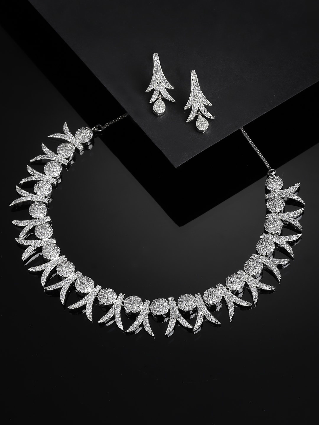 

VOGUE PANASH Rhodium-Plated Silver-Toned White AD-Studded Jewellery Set