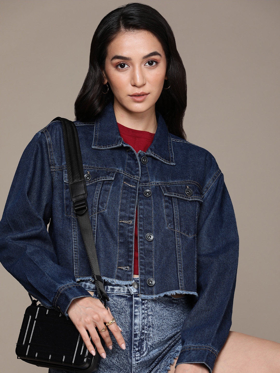

The Roadster Lifestyle Co. Women Pure Cotton Crop Denim Jacket, Navy blue