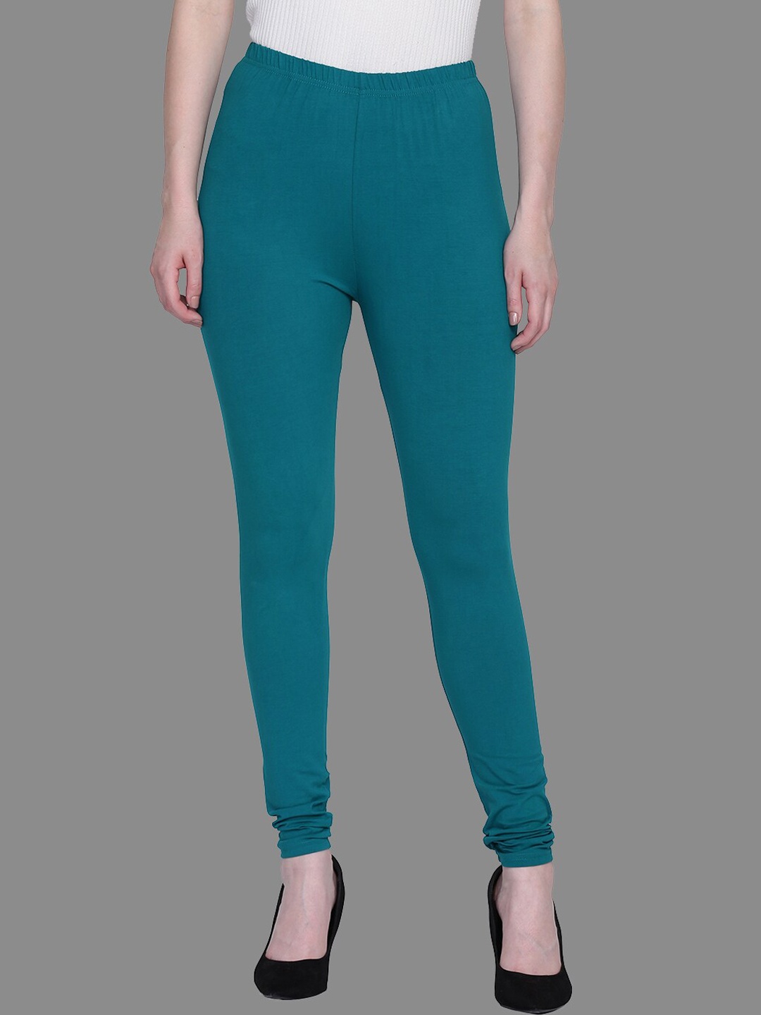 

SPIFFY Women Teal Solid Churidar