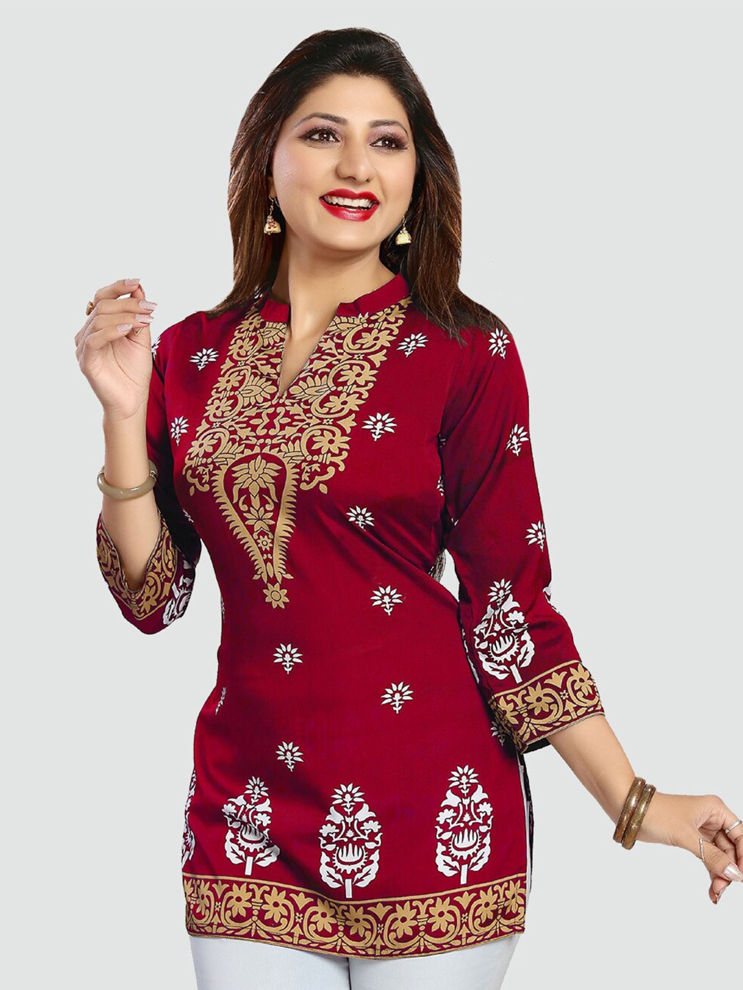 

Saree Swarg Red & White Ethnic Motifs Printed Kurti