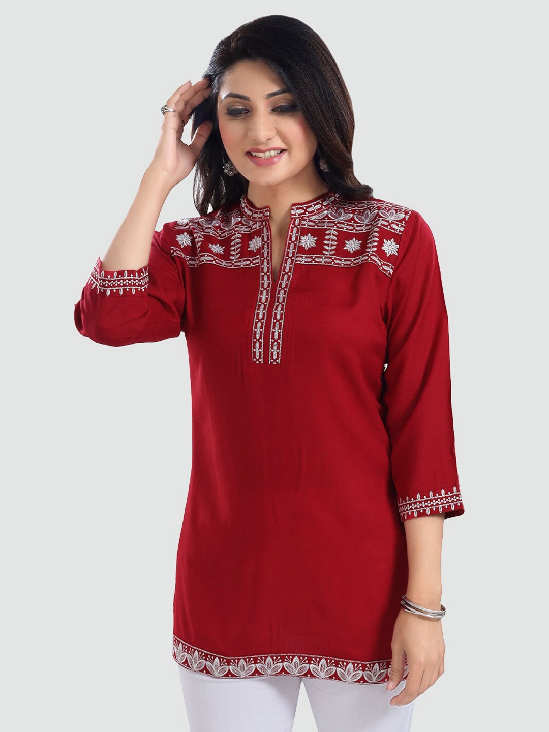 

Saree Swarg Red Ethnic Motifs Embroidered Thread Work Thread Work Kurti