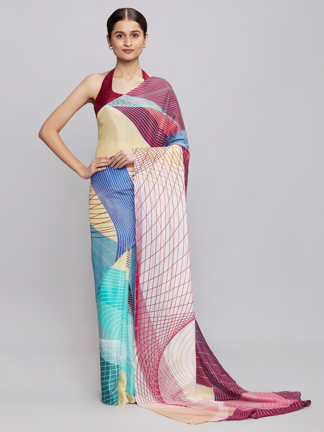 

navyasa by liva Coral & Cream-Coloured Saree