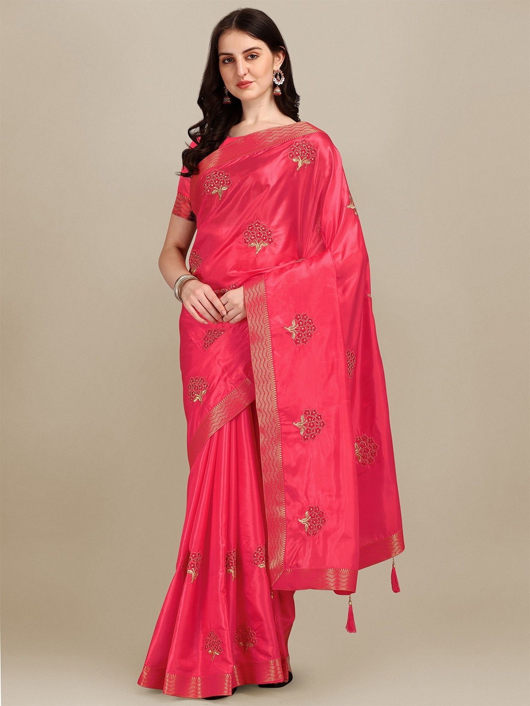 

ZIKARAA Pink & Gold-Toned Floral Embroidered Silk Blend Saree