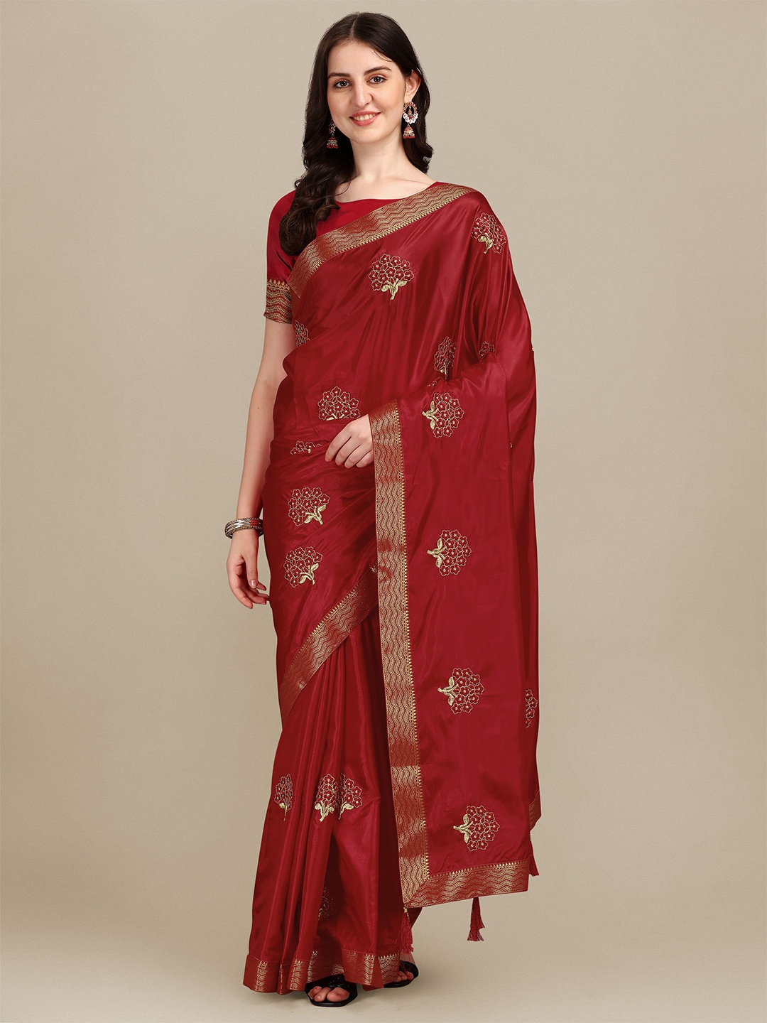 

ZIKARAA Red & Gold-Toned Floral Embroidered Silk Blend Saree