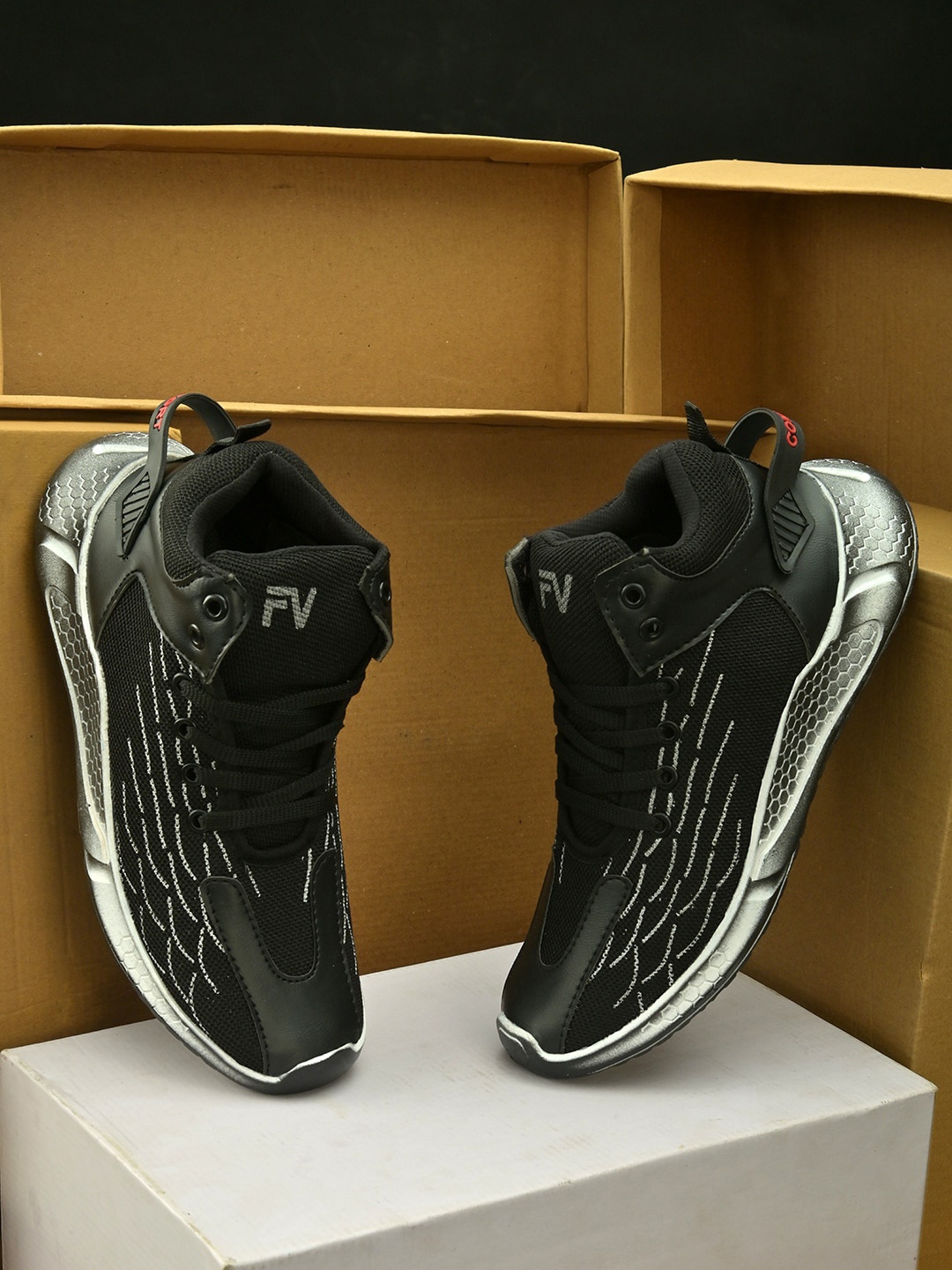 

Fashion Victim Men Black Woven Design Sneakers