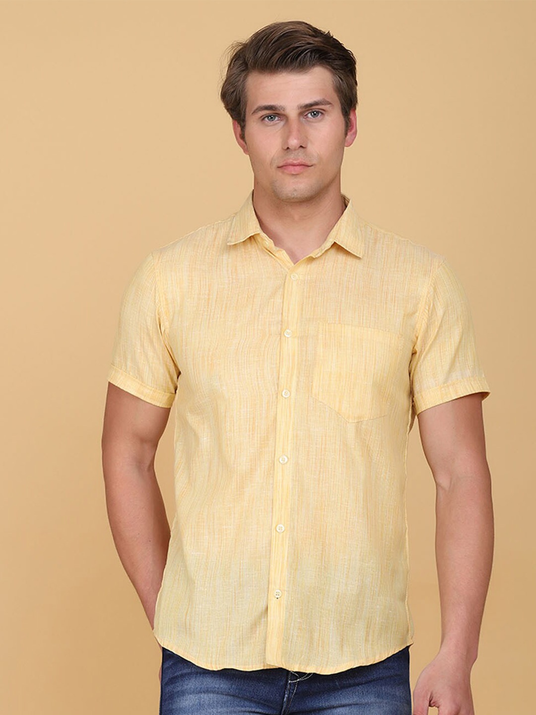 

TAHVO Men Yellow Comfort Slim Fit Casual Shirt