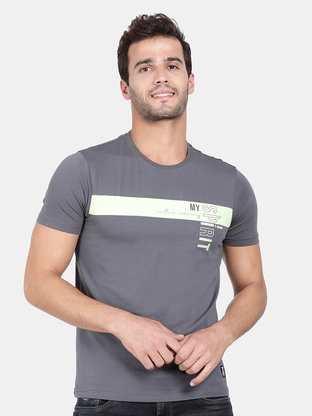 

t-base Men Grey Printed Drop-Shoulder Sleeves T-shirt