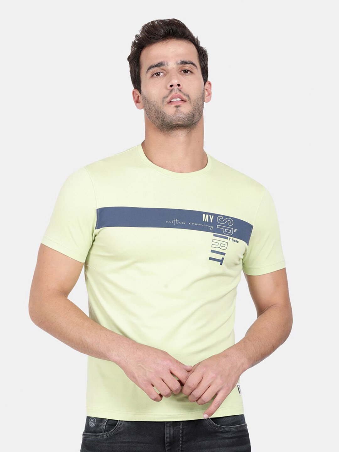 

t-base Men Green & beige Striped T-shirt
