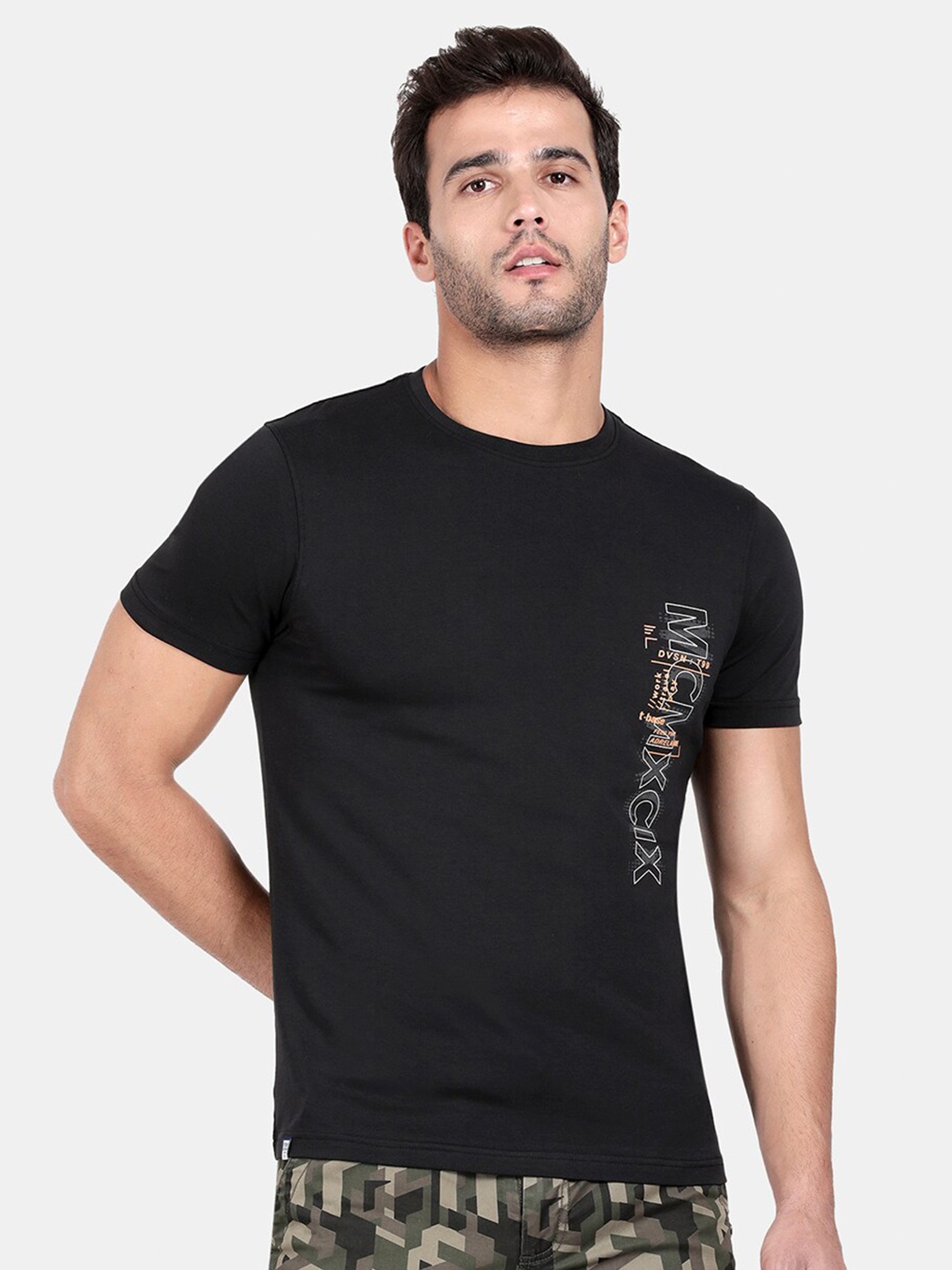 

t-base Men Black T-shirt