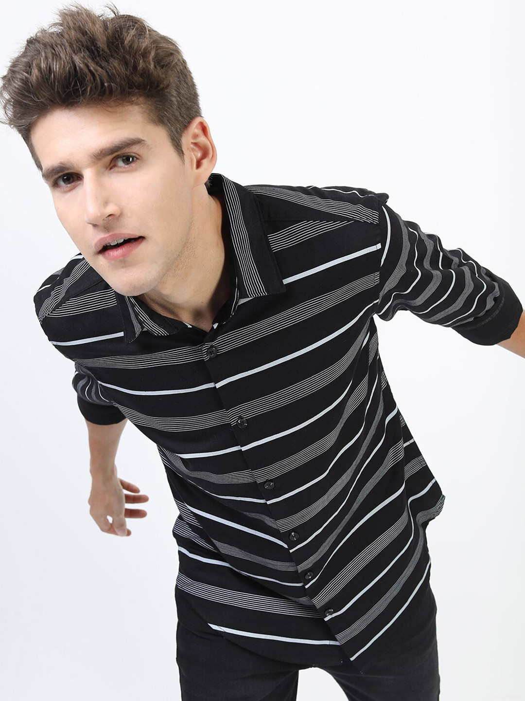 

HIGHLANDER Men Black Slim Fit Horizontal Stripes Striped Casual Shirt