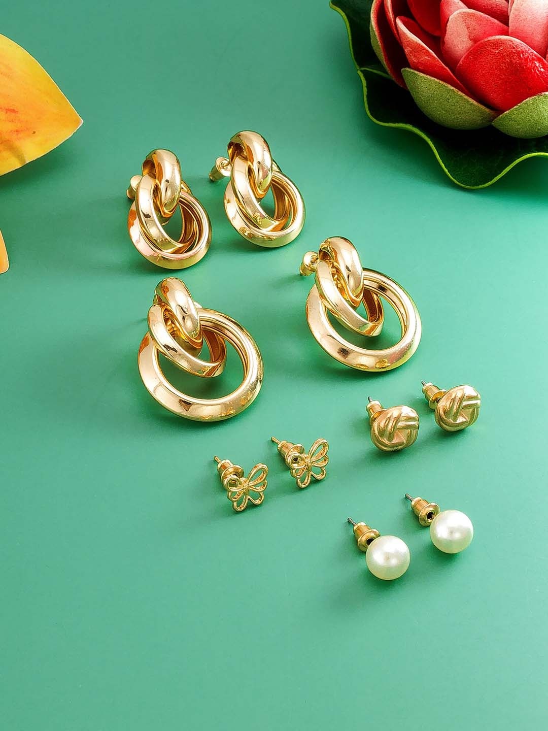 

aadita Gold-Toned Geometric Drop Earrings