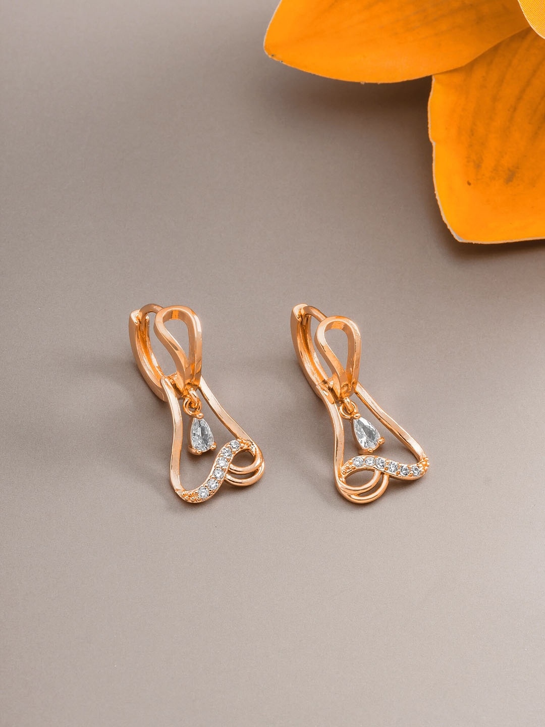 

aadita Gold-Toned Geometric Studs Earrings