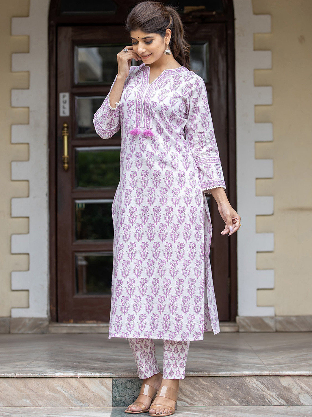 

KAAJH Women White Printed Pure Cotton Kurta with Palazzos & With Dupatta