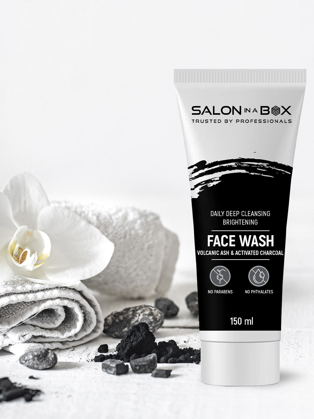 

SALON IN A BOX Deep Cleansing Brightening Face Wash with Volcanic Ash & Charcoal - 150ml, Black