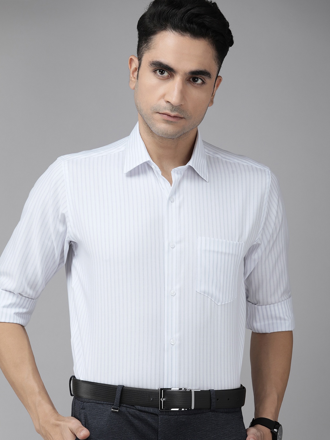 

Van Heusen Men White Striped Custom Fit Pure Cotton Formal Shirt