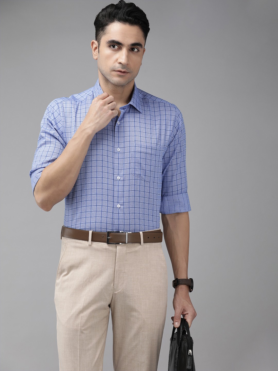 

Van Heusen Men Blue Windowpane Checked Custom Fit Pure Cotton Formal Shirt