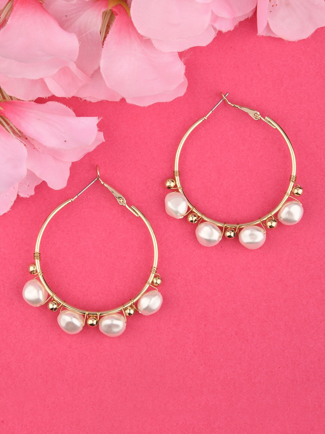 

Accessorize Off White Geometric Hoop Earrings