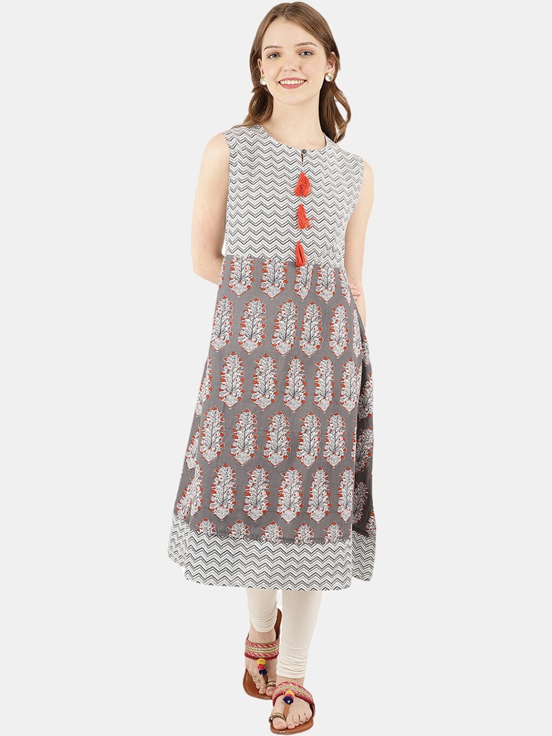 

V-Mart Women Grey Ethnic Motifs Striped Gotta Patti Anarkali Kurta