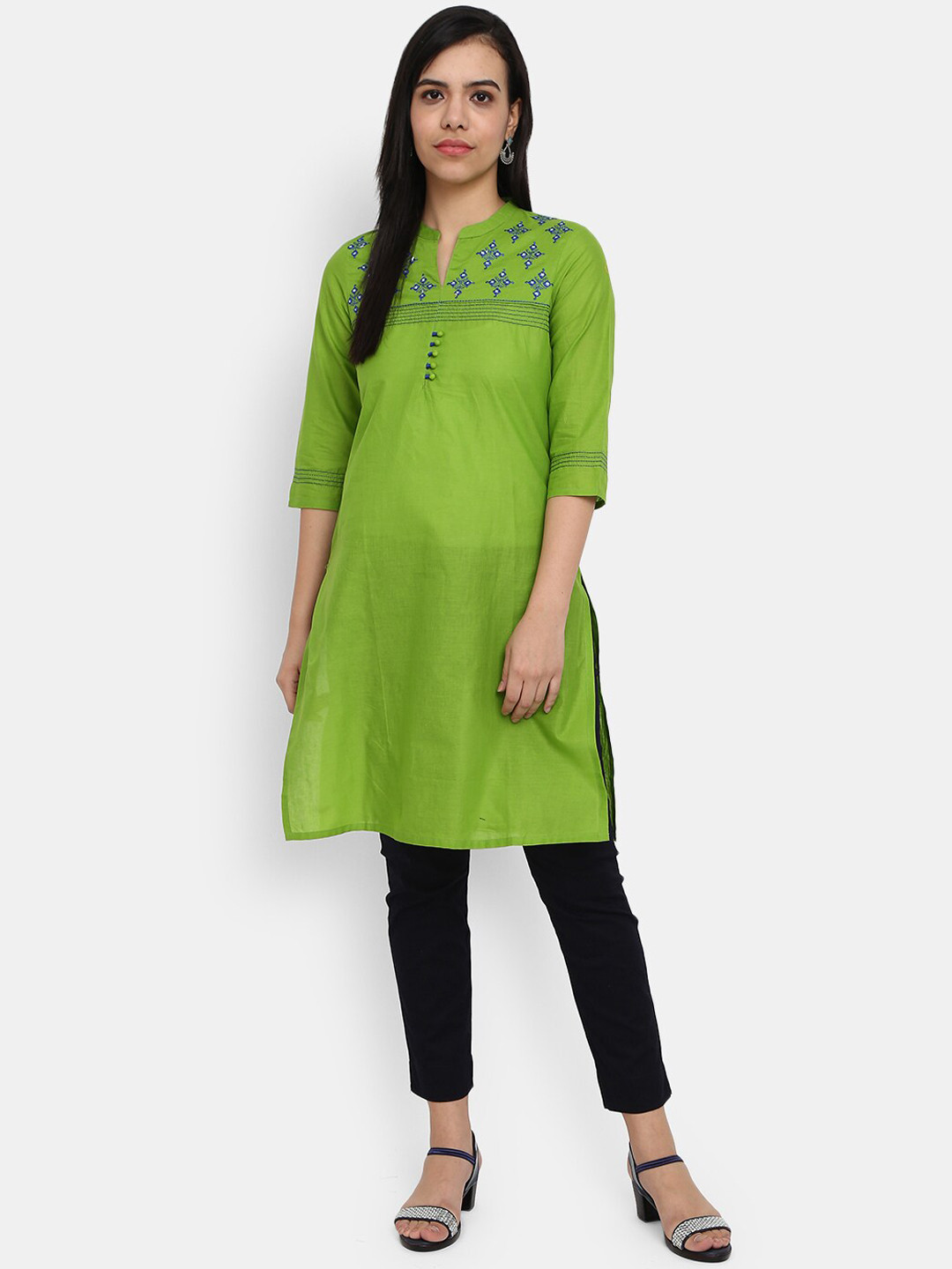 

V-Mart Women Green & green flash Thread Work Kurta