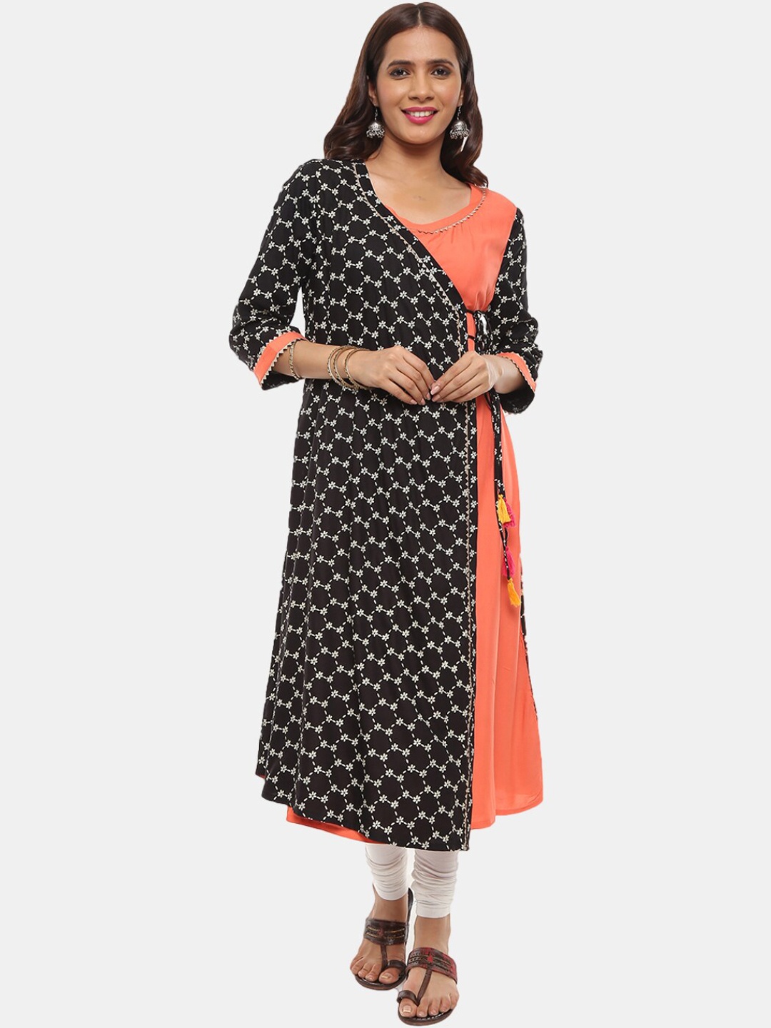 

V-Mart Women Black & tap shoe Geometric Printed Flared Sleeves Anarkali Kurta