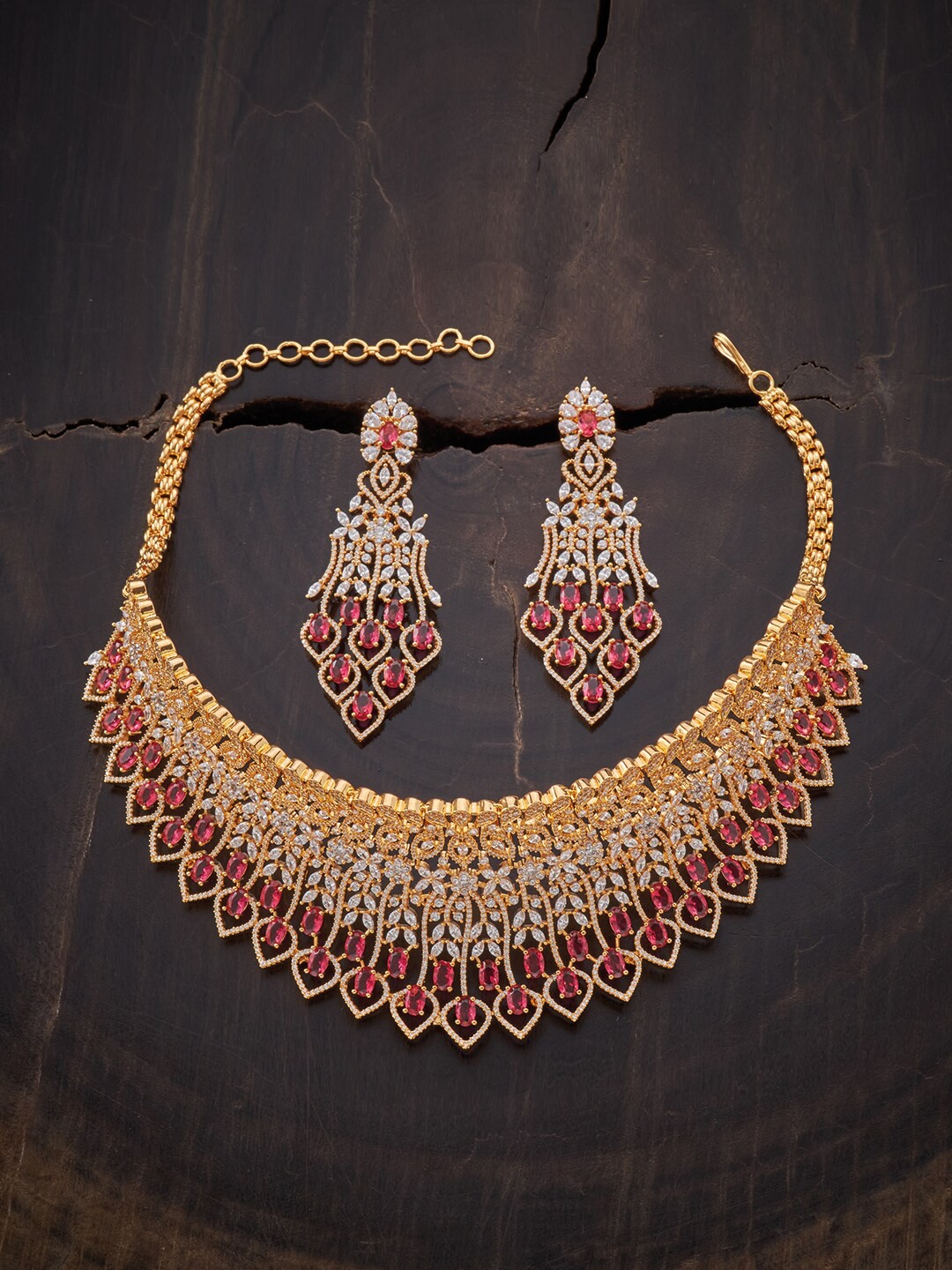 

Kushal's Fashion Jewellery Women Red & Gold-Plated Cubic Zirconia Jewellery Set