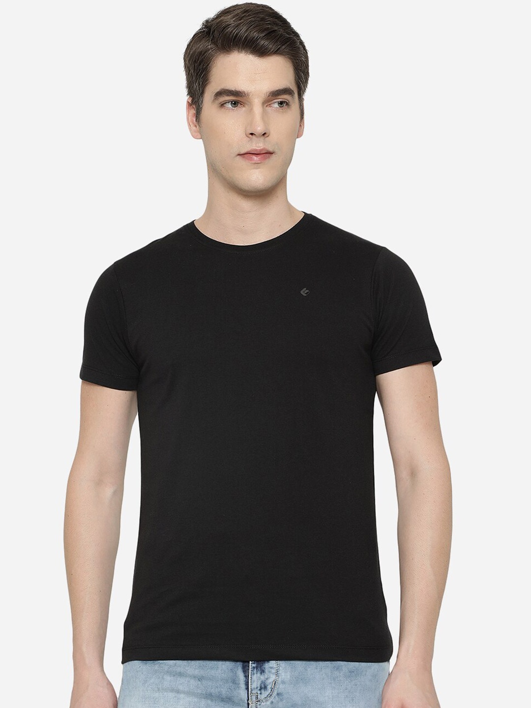 

Greenfibre Men Black & french middle red purple Slim Fit T-shirt