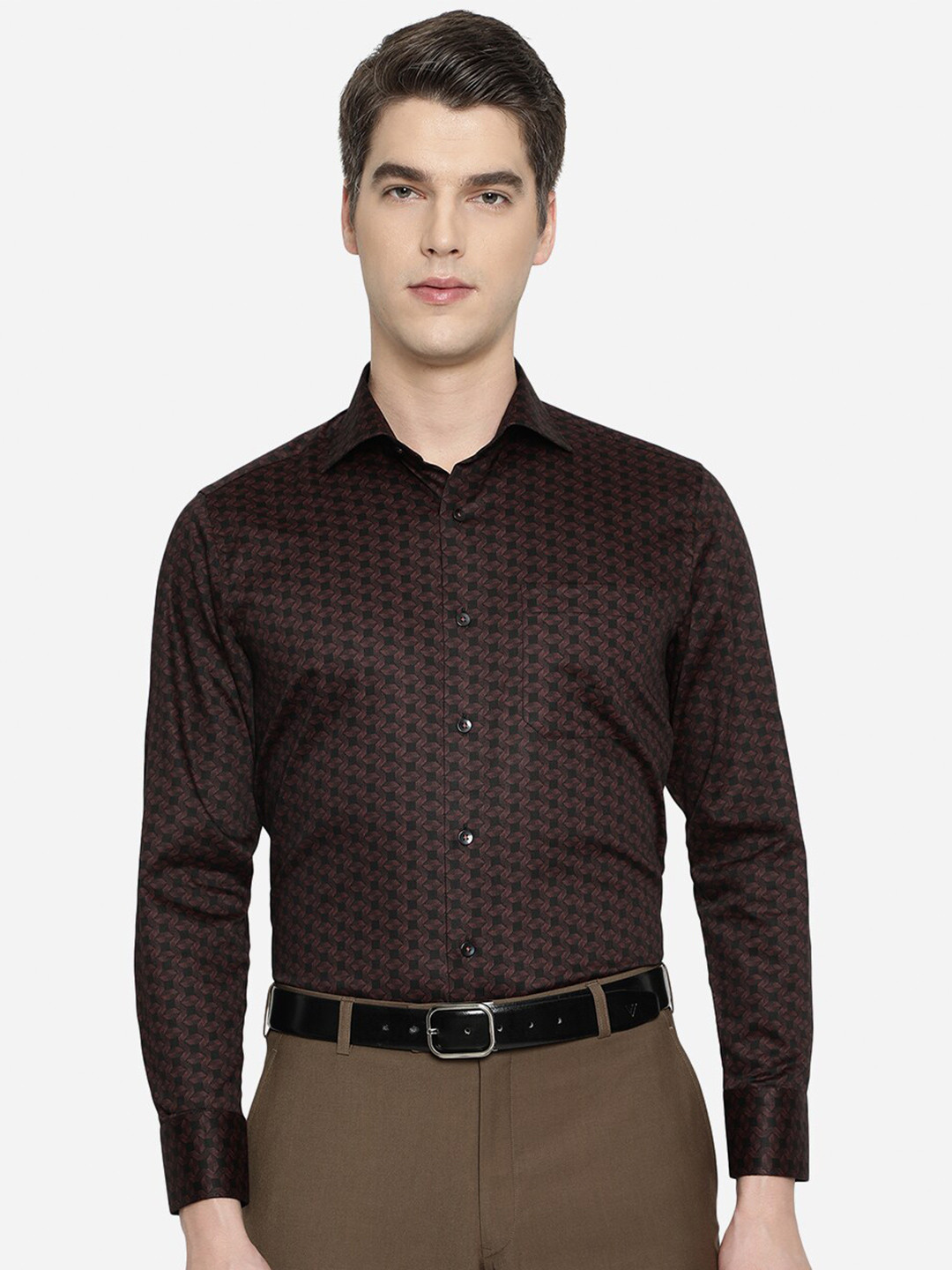 

METAL Men Black Slim Fit Printed Formal Shirt