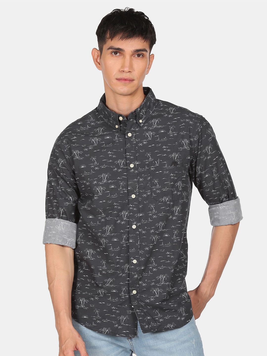 

Aeropostale Men Black Printed Casual Shirt