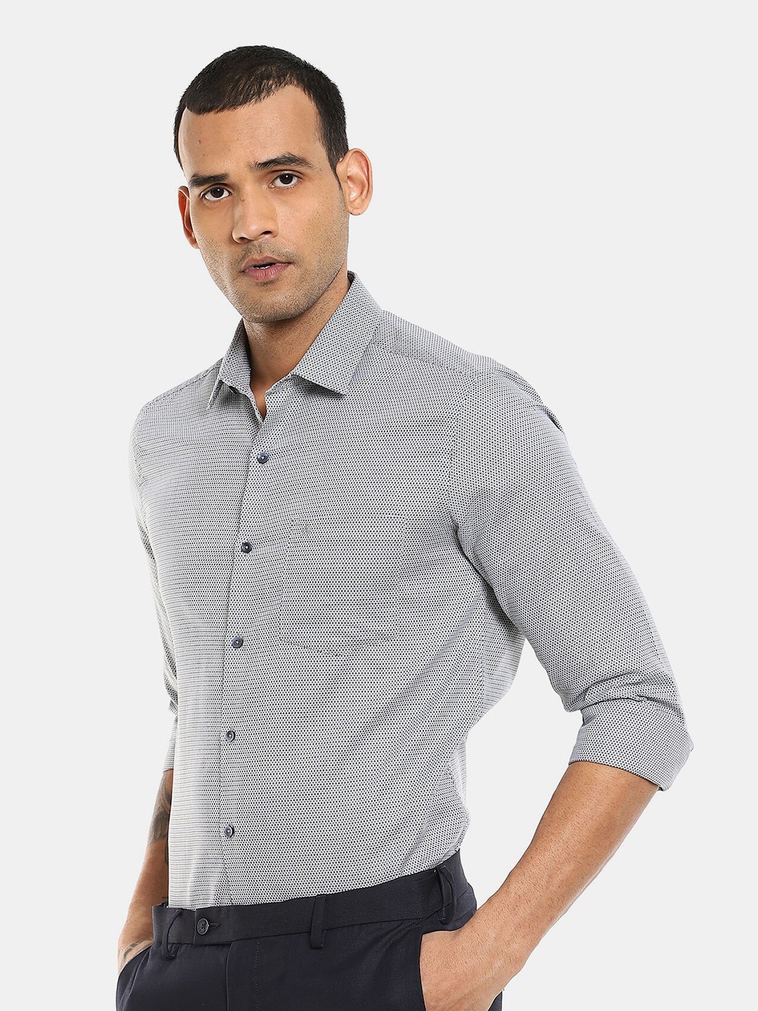 

Arrow Men Green Slim Fit Printed Casual Shirt