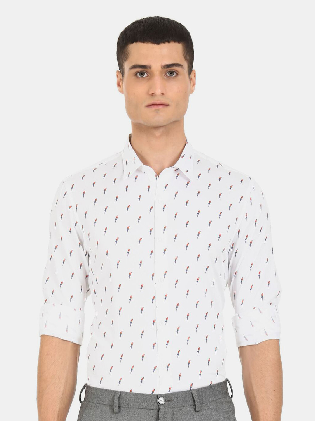 

Excalibur Men White Slim Fit Striped Casual Shirt