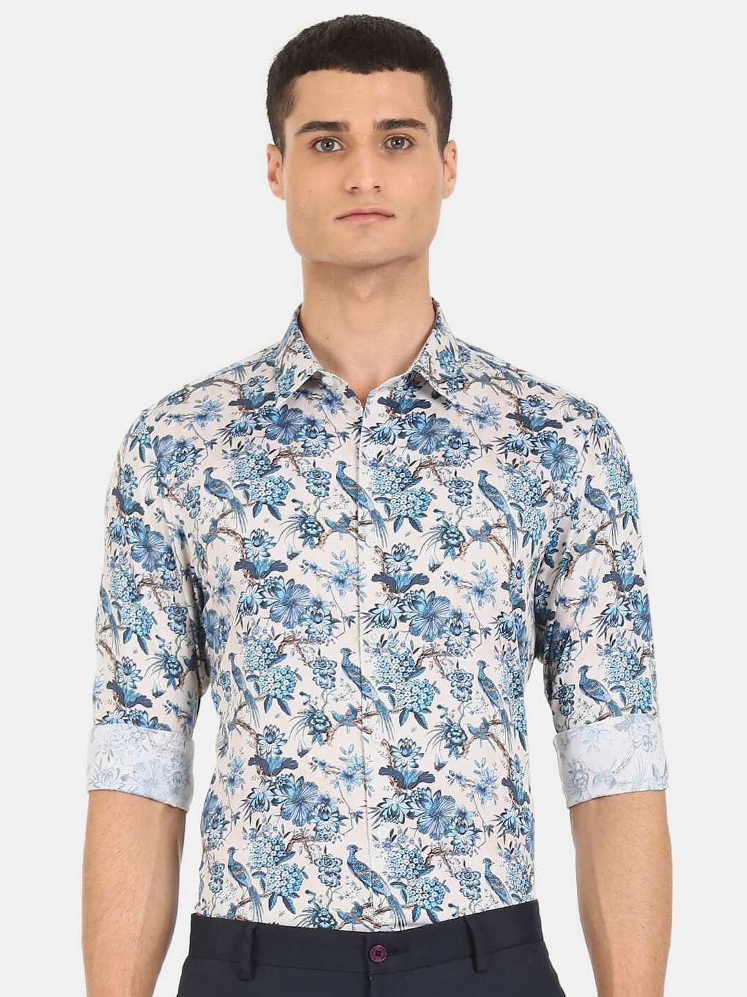 

Excalibur Men White Slim Fit Printed Casual Shirt