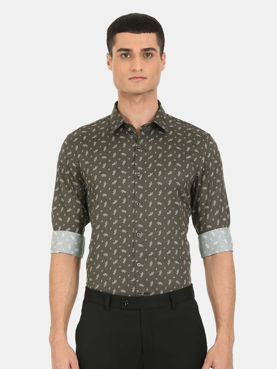 

Excalibur Men Green Slim Fit Floral Printed Casual Shirt