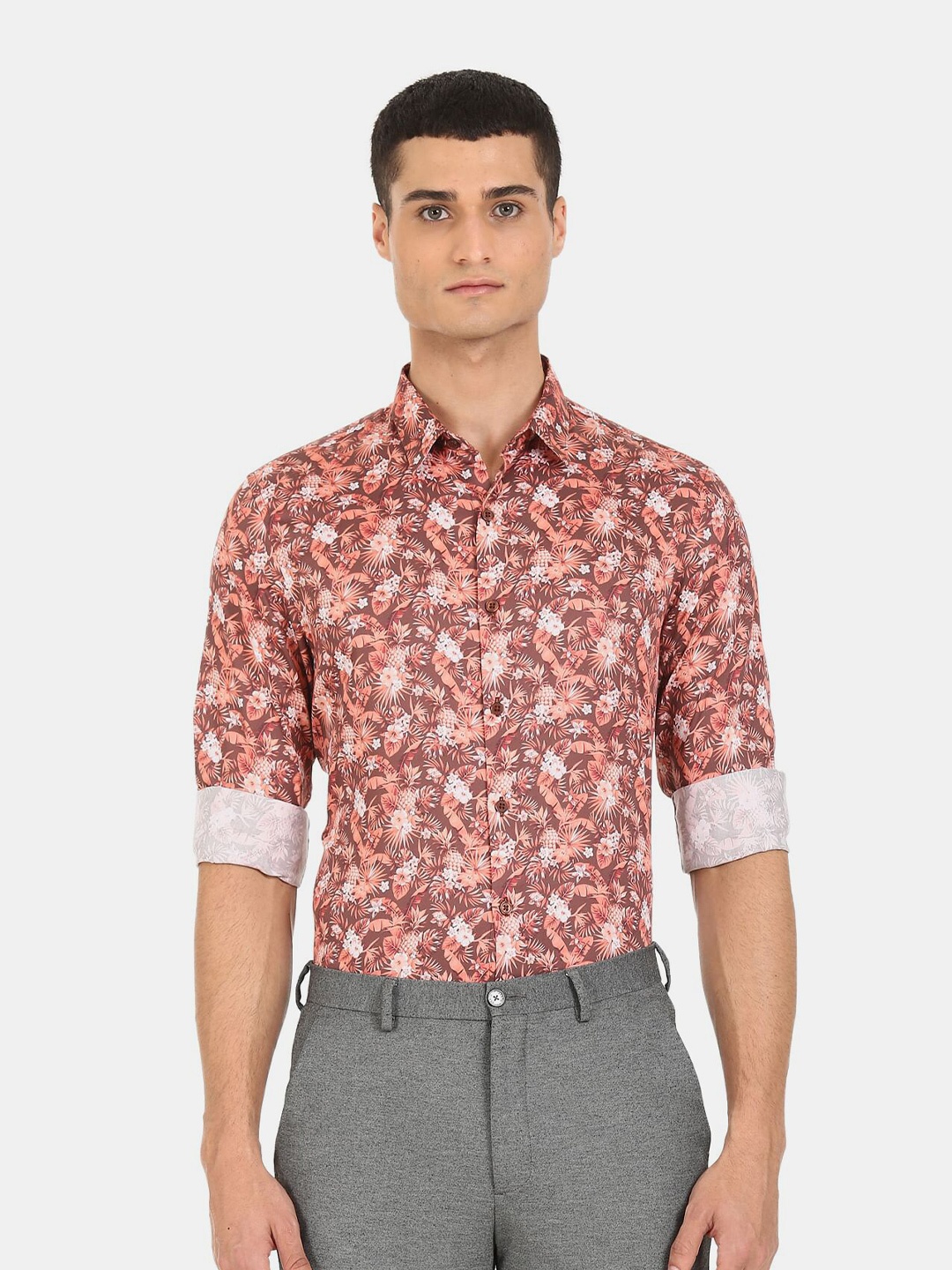 

Excalibur Men Brown Slim Fit Floral Printed Casual Shirt