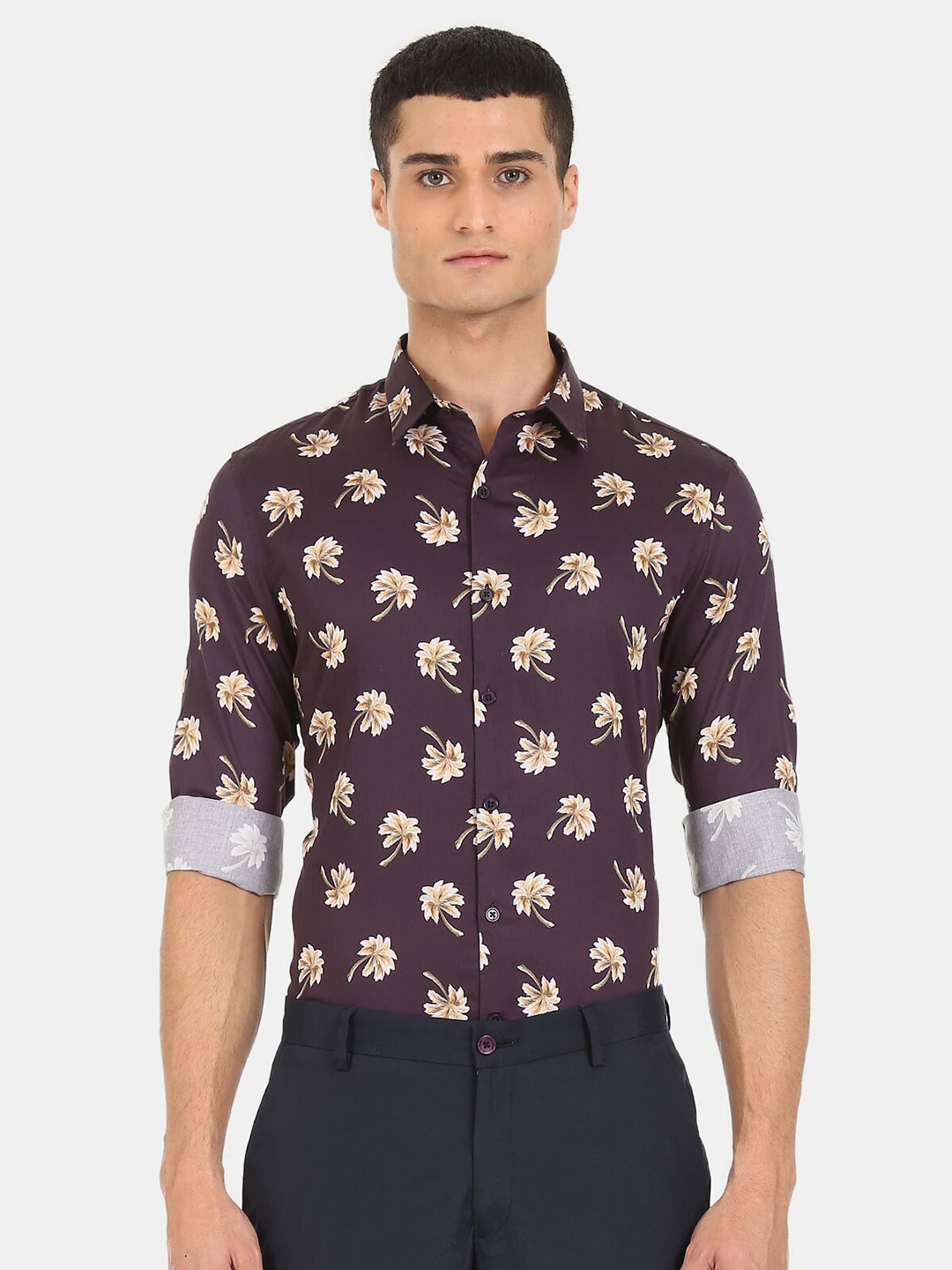 

Excalibur Men Purple Slim Fit Floral Printed Casual Shirt