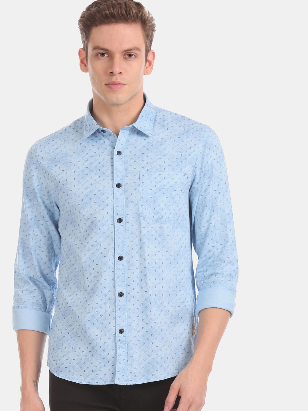 

Newport Men Blue Floral Printed Casual Shirt