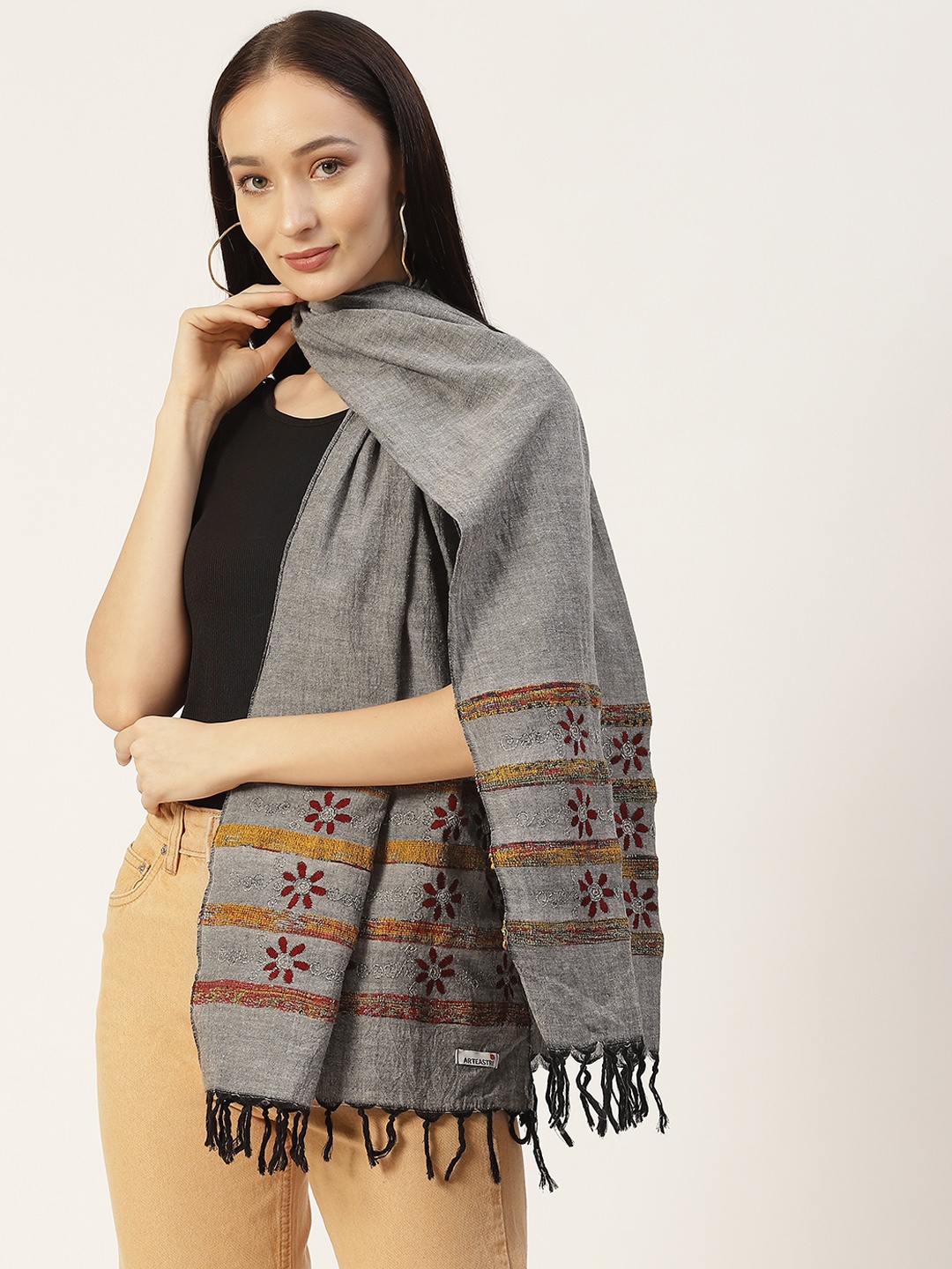 

ArtEastri Women Grey & Red Kantha Embroidered Pure Cotton Stole