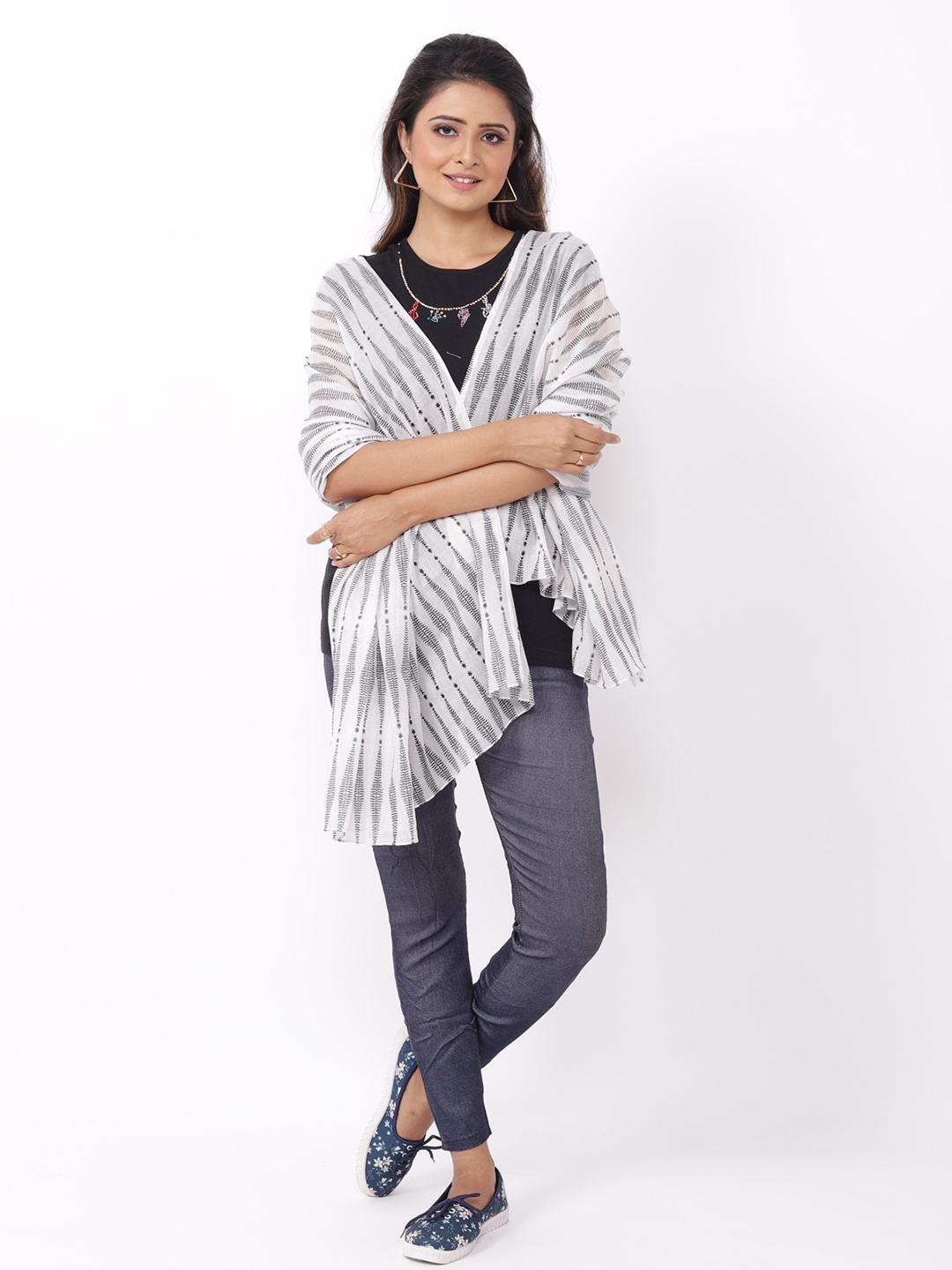 

AQVA Women Black & White Printed Scarf