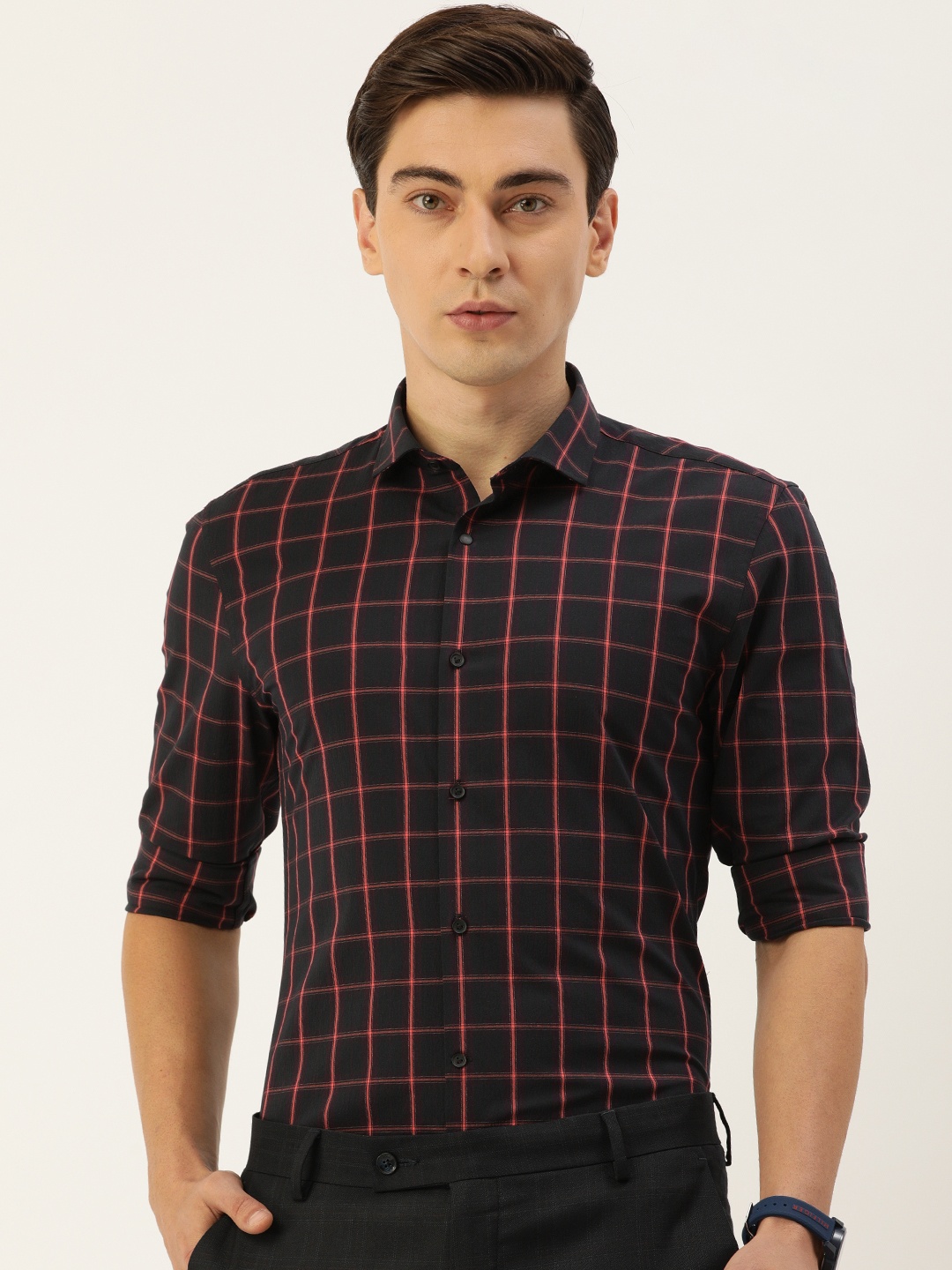 

Peter England Men Black & Burgundy Windowpane Checks Slim Fit Casual Shirt
