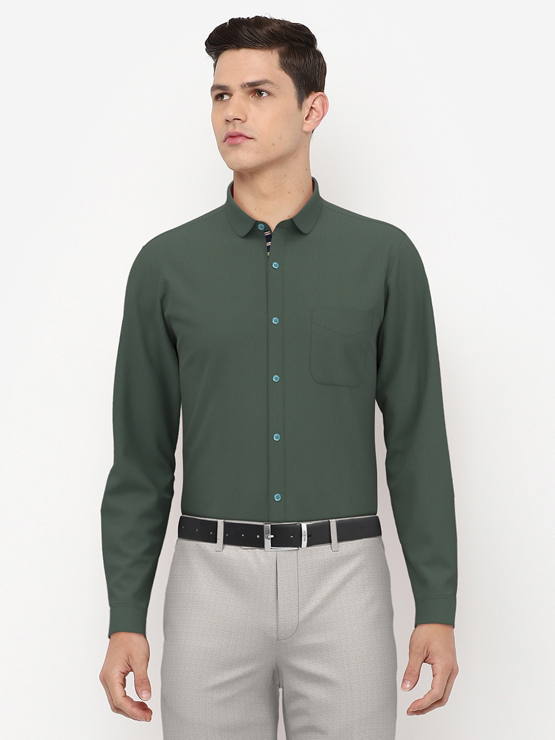 

Peter England Men Green Textured Slim Fit Formal Shirt
