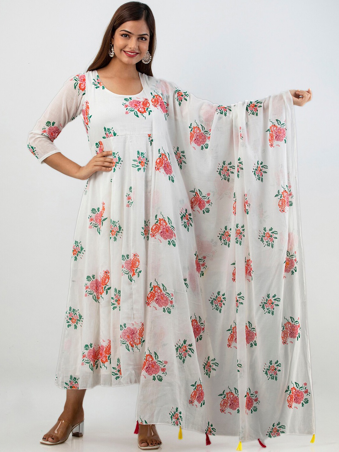 

KALINI Women White Floral Printed Flared Sleeves Floral Kurta