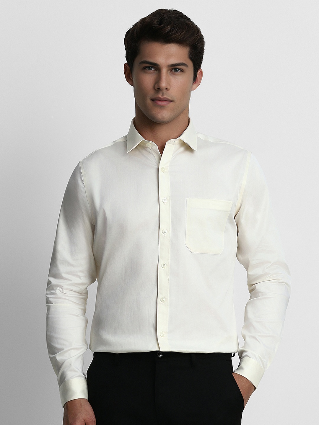 

Louis Philippe Men White Slim Fit Formal Shirt