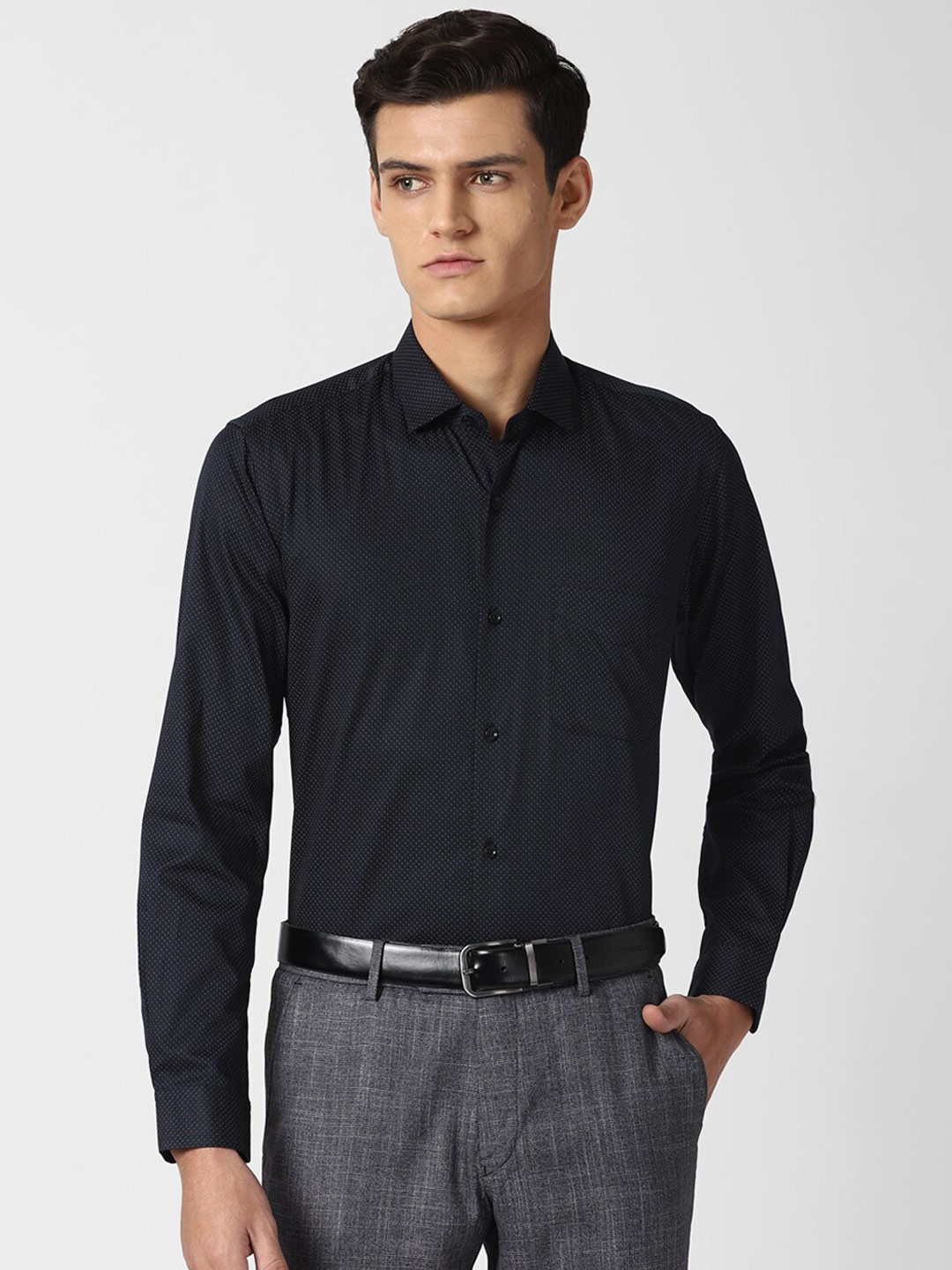 

Peter England Men Navy Blue Formal Shirt