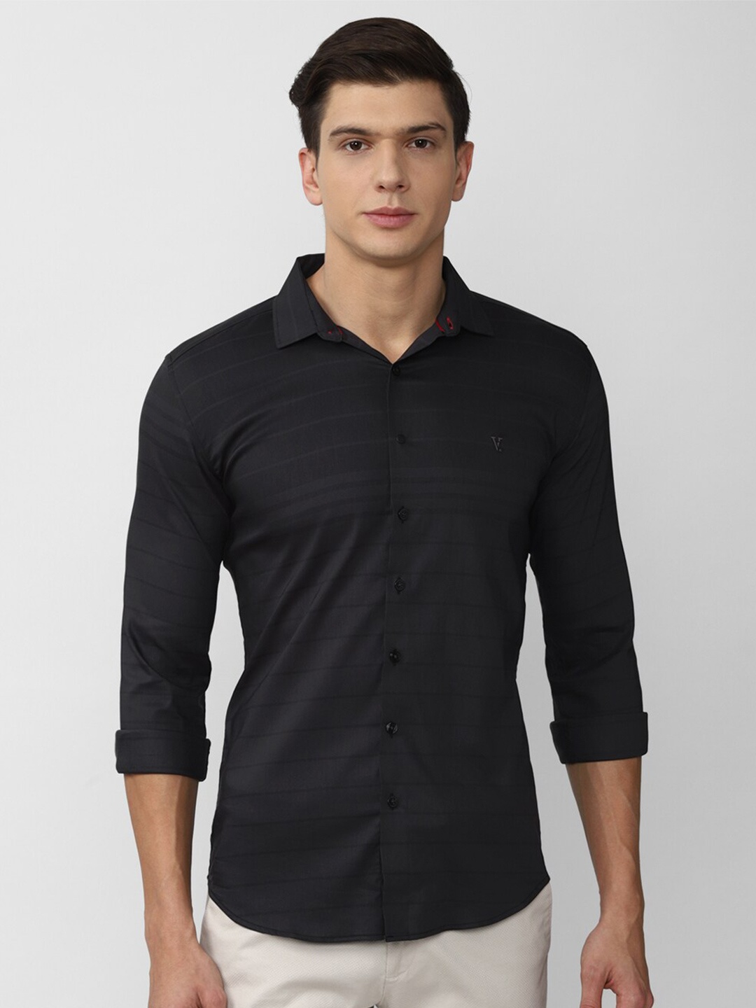 

V Dot Men Black Slim Fit Casual Shirt