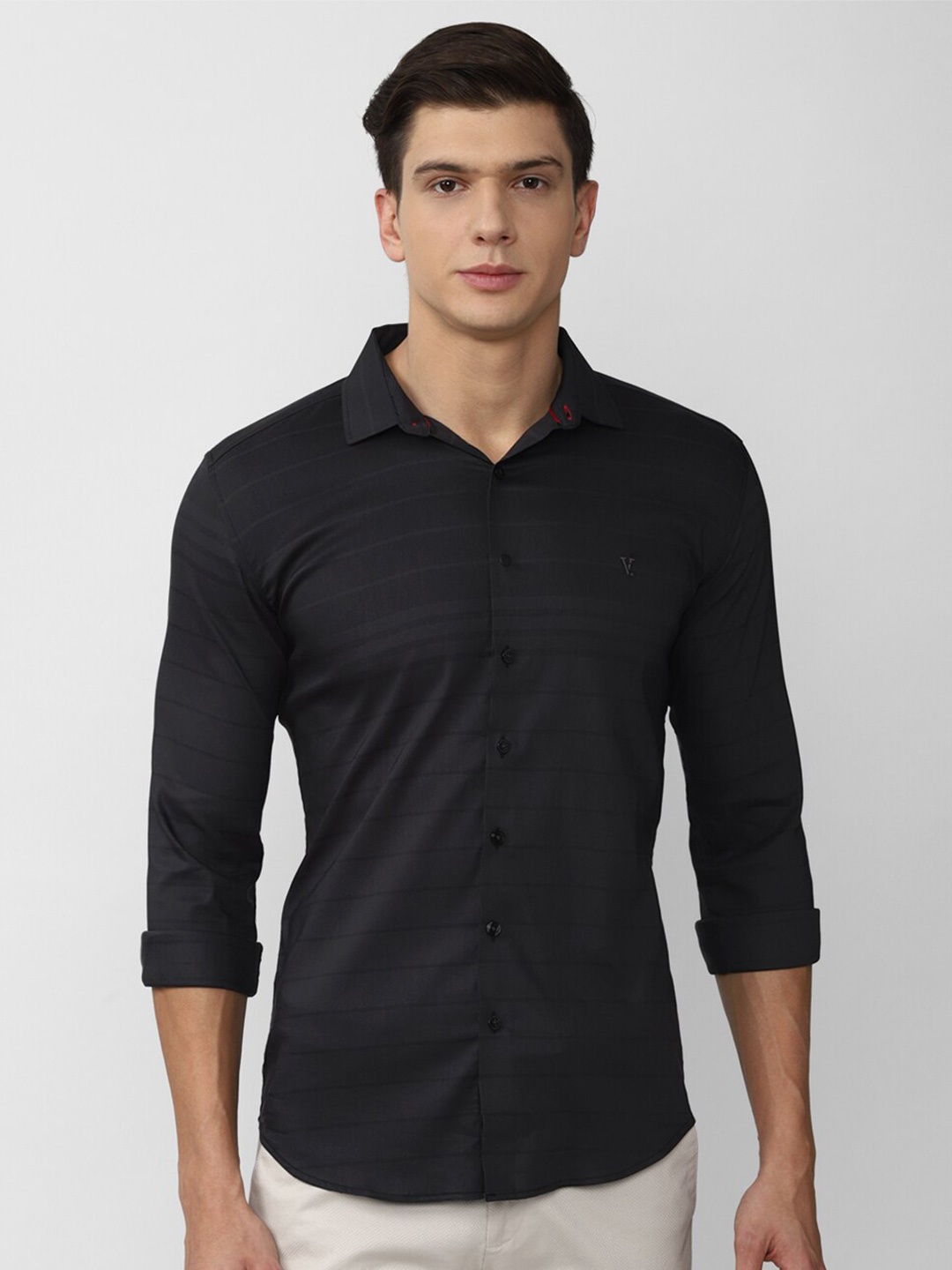

V Dot Men Black Slim Fit Casual Shirt