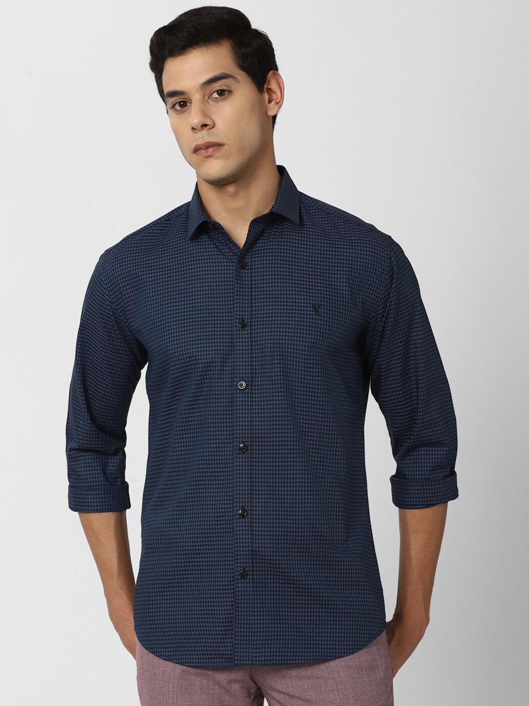 

V Dot Men Navy Blue Slim Fit Micro Checks Checked Casual Shirt