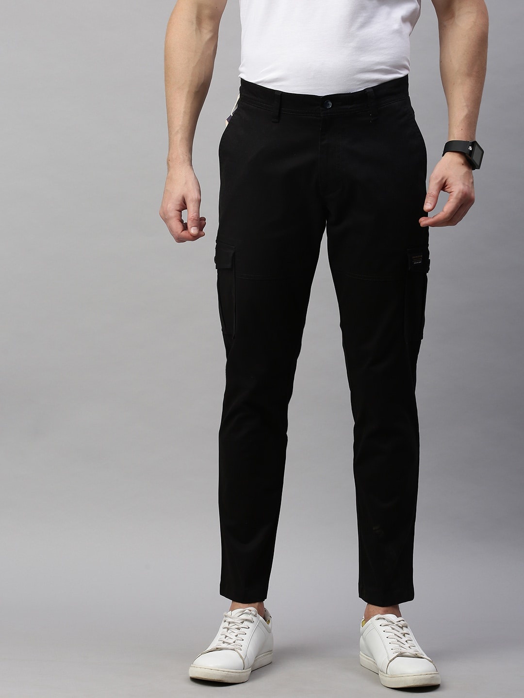 

Louis Philippe Jeans Men Black Comfort Tapered Fit Solid Cargos