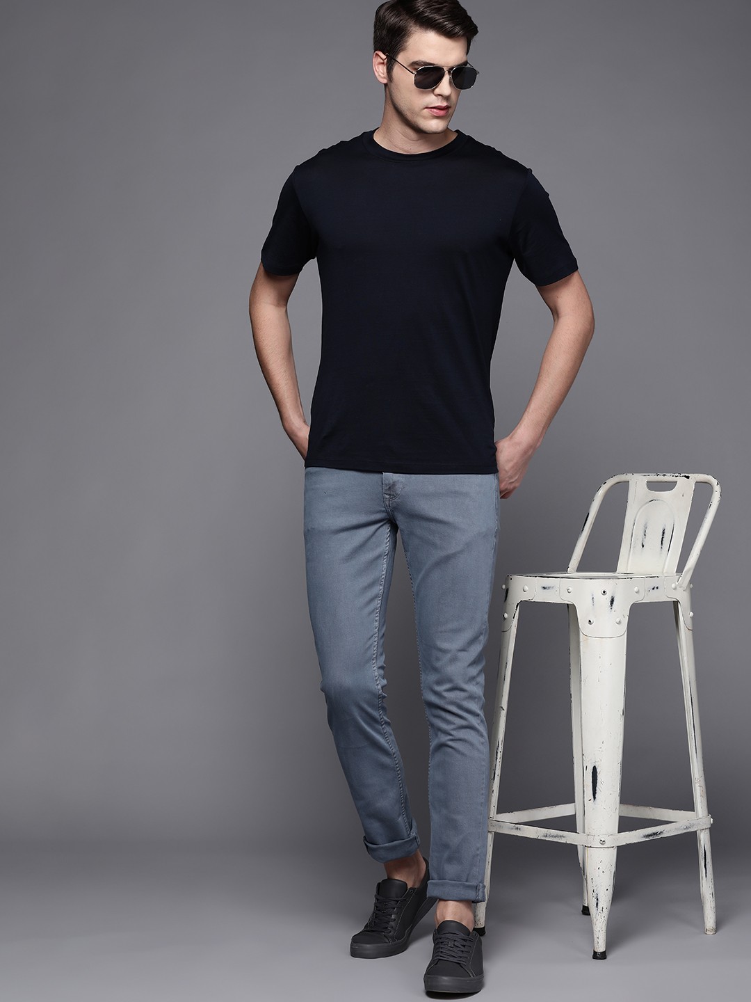 

Louis Philippe Jeans Men Blue Slim Fit Stretchable Jeans