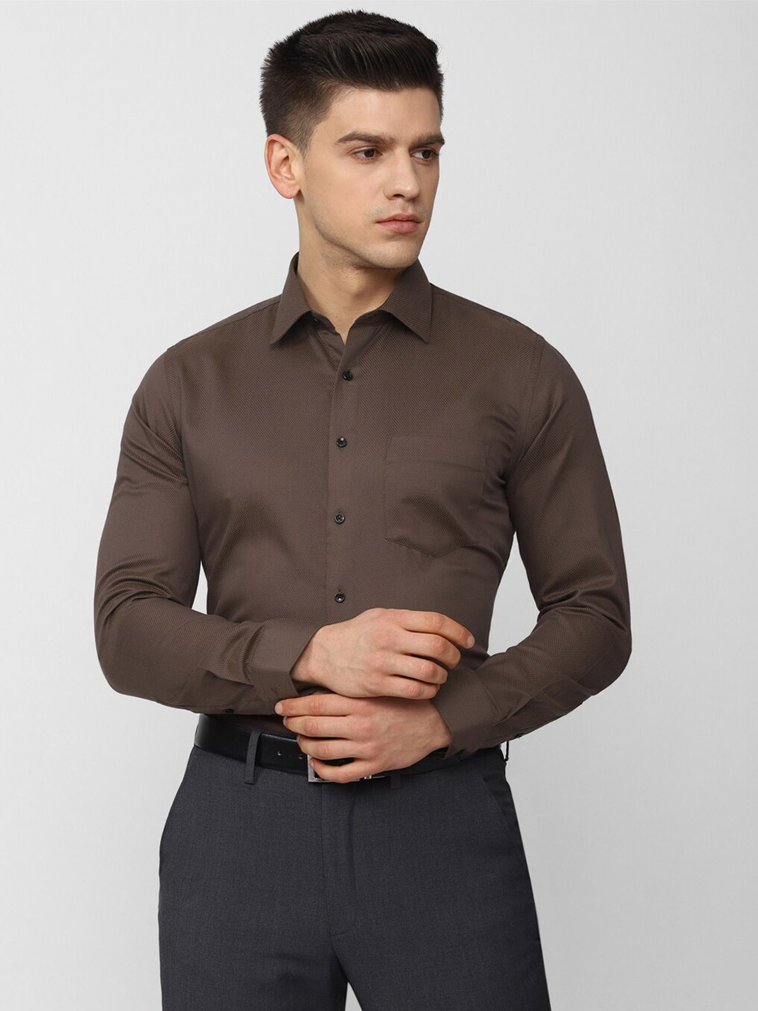 

Van Heusen Men Brown Slim Fit Formal Shirt