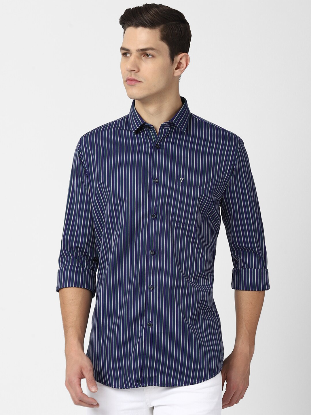 

Van Heusen Sport Men Navy Blue Slim Fit Striped Casual Shirt